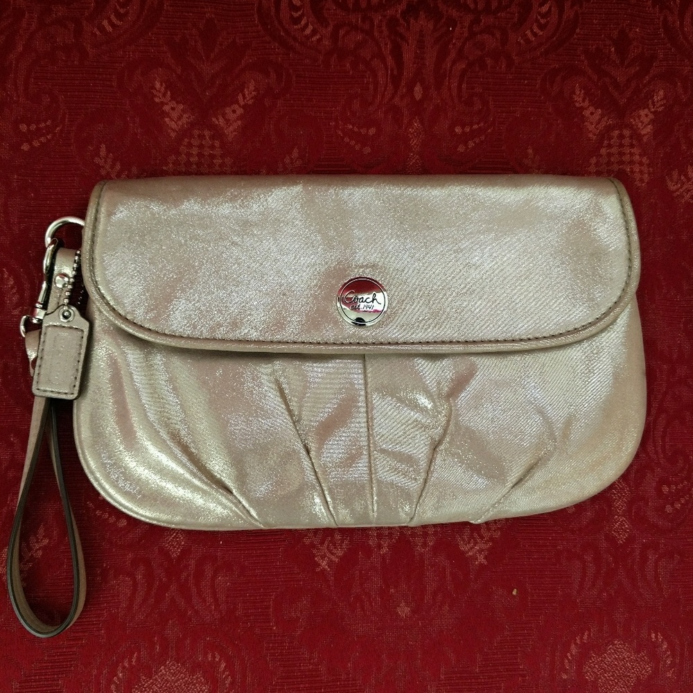 Coach wristlet clutch large